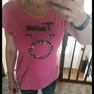 Pink Taurus Zodiac shirt Fits like  M women’s